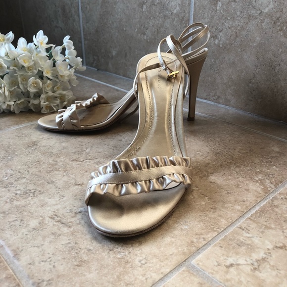 Ann Taylor- Champagne Heels 9.5 - Picture 1 of 3